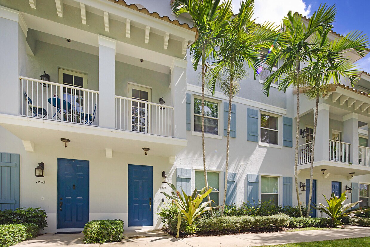 1236 Via Fatini, Boynton Beach, FL 33426 Townhome Rentals in Boynton