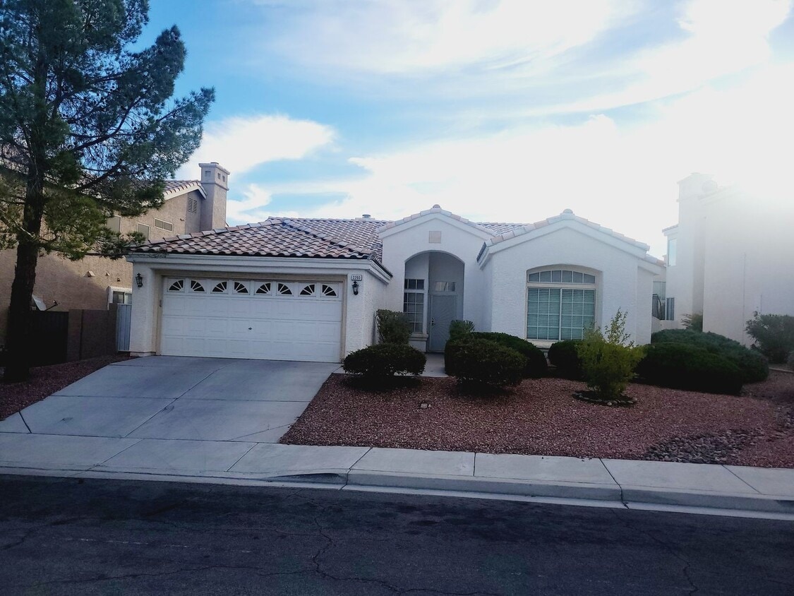 Primary Photo - ***WELCOME HOME***