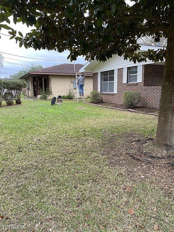 Building Photo - 3 br, 1.5 bath House - 813 Dolby Street 813
