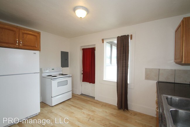 Foto del edificio - 399 W 17th St