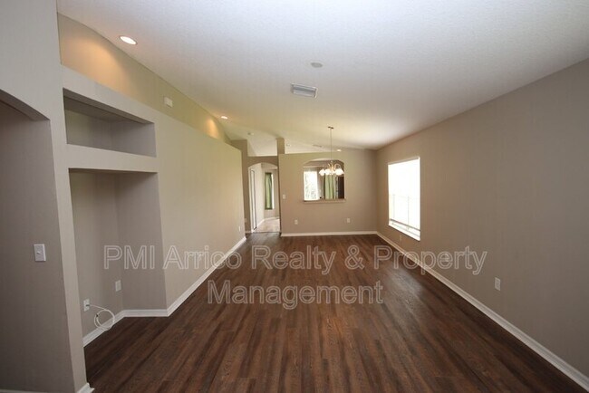 Foto del edificio - 12716 Evington Point Dr