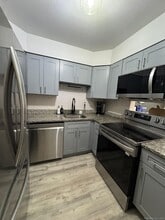 Building Photo - 200 Woodmont Ave