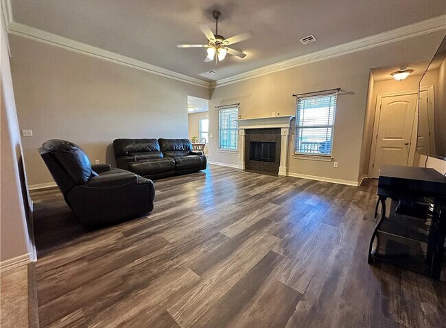 Foto del edificio - 4570 Cory St
