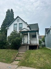 Building Photo - 530 N 16th Ave E