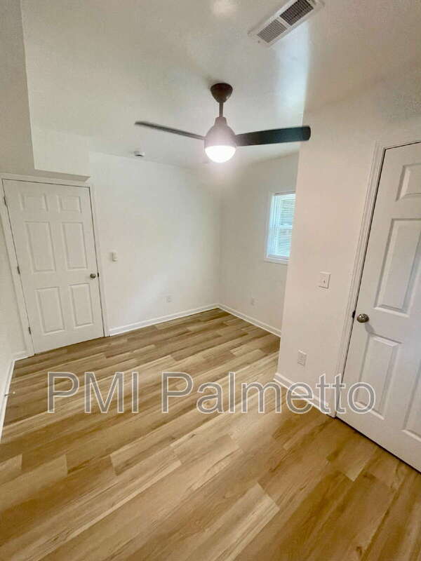 Foto del edificio - 2282 Old Camden Rd