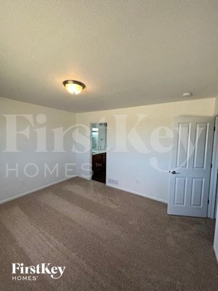 Building Photo - 10142 Luneth Dr