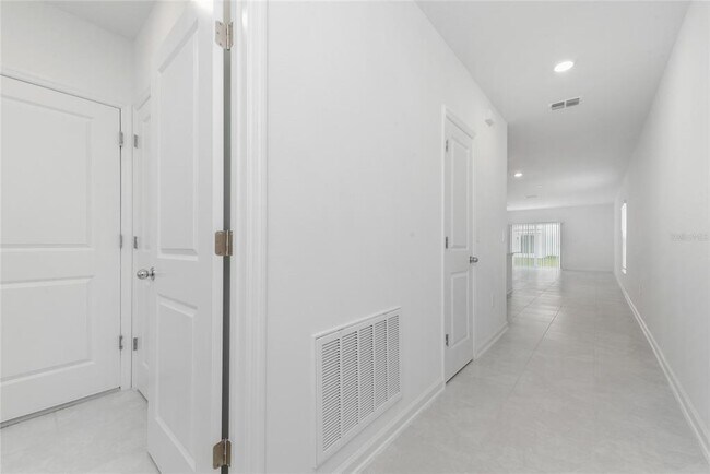 Building Photo - 2205 Aquifer Ln