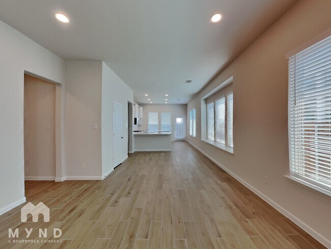 Foto del edificio - 3128 Cottontail Dr