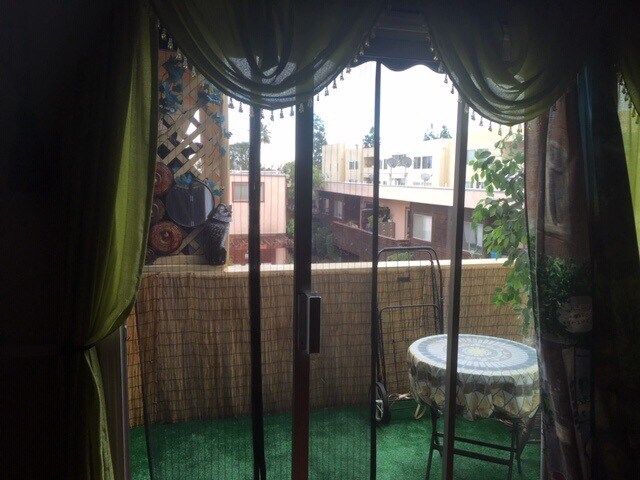 Foto del edificio - 5349 Newcastle Ave