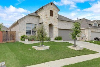 Building Photo - 2629 Longhorn Ranch Ct