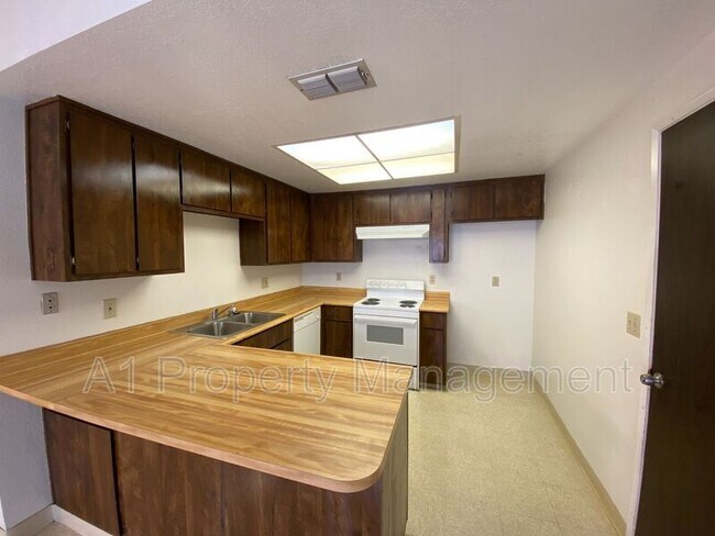 Foto del edificio - 4946 Saddlerock Way