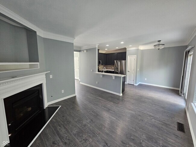 Building Photo - 9062 Sparta Dr