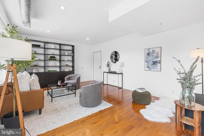 Foto del edificio - 712-16-716 N 2nd St