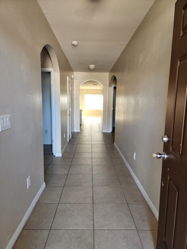 Foto del edificio - 220 SW 19th Terrace