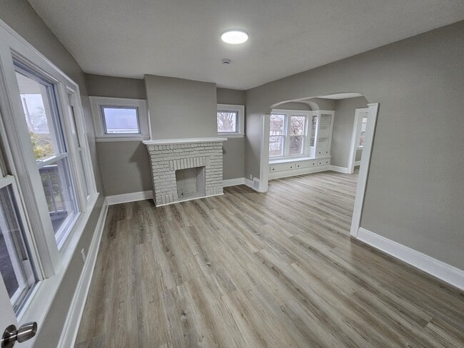 Foto del edificio - 9711 Aetna Rd