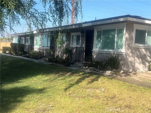Primary Photo - 22059 Newport Ave