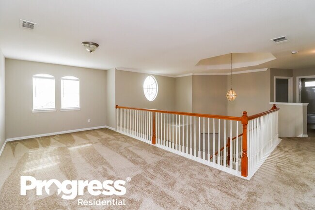 Foto del edificio - 6324 Lakeside Dr