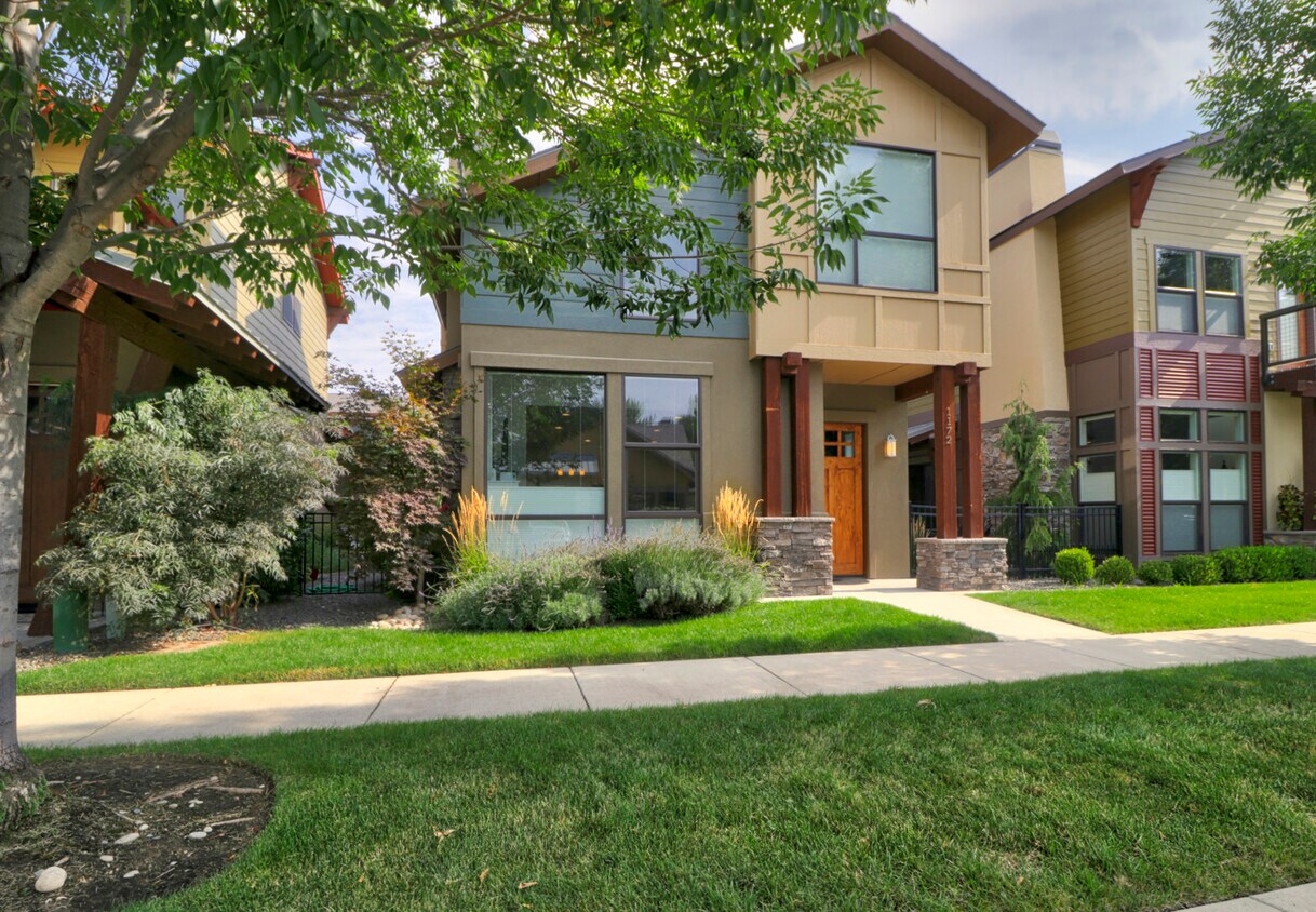 1172 E Lone Shore Dr, Eagle, ID 83616 House Rental in Eagle, ID