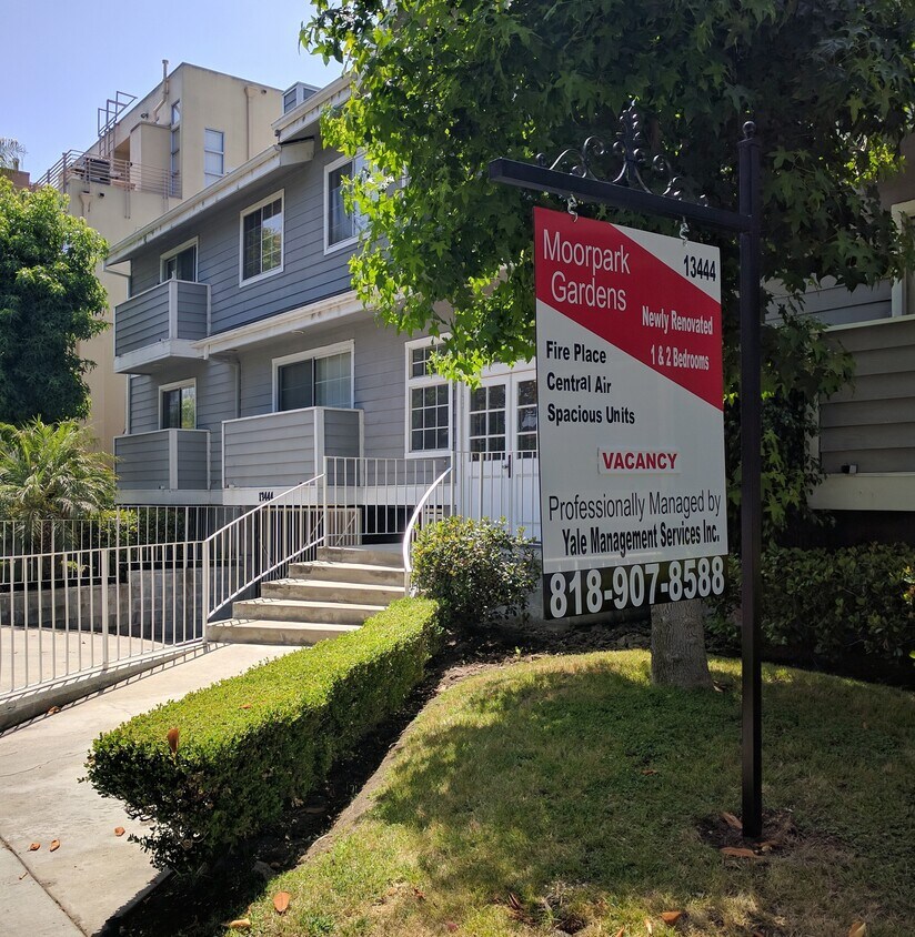13444 Moorpark St Unit 17, Sherman Oaks, CA 91423 Apartments in Sherman Oaks, CA