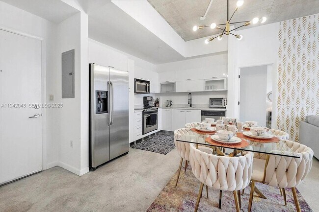 Foto del edificio - 133 NE 2nd Ave