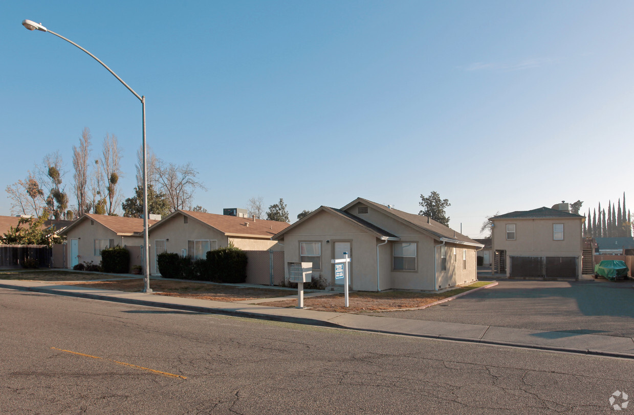 Primary Photo - 2250 5th St