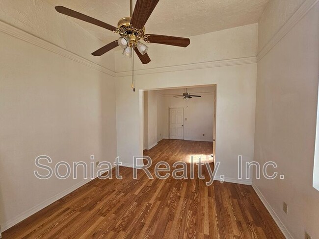 Building Photo - 3305 Palmyra St