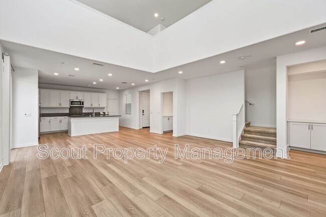 Building Photo - 45079 Via Vela Via