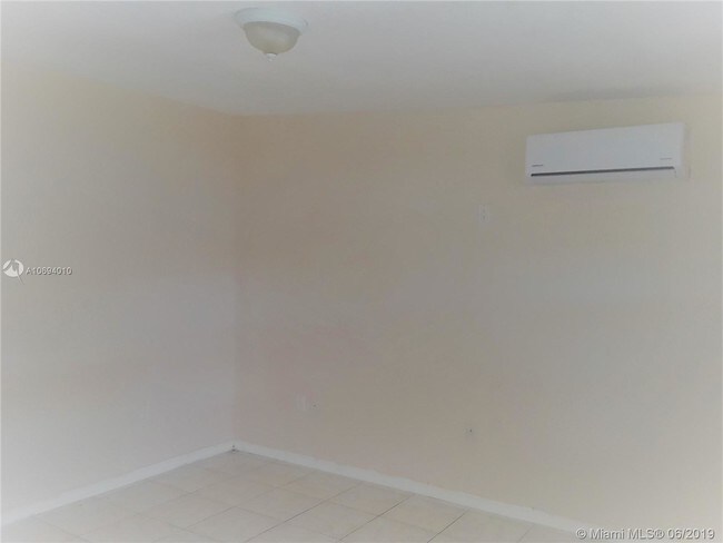 Foto del edificio - 12401 E Randall Park Dr