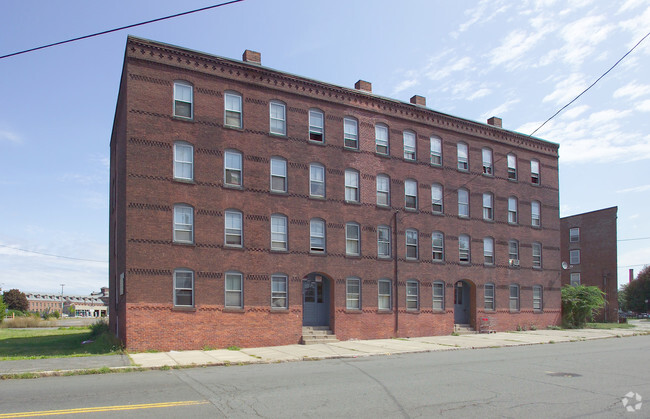 Building Photo - Lyman Street Apartments