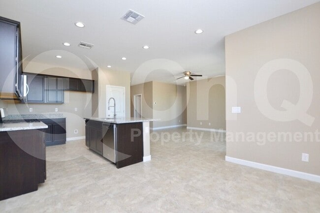 Building Photo - 2223 N Camden Dr