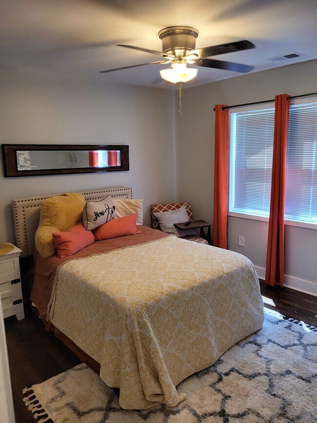 Foto del edificio - 2225 Beecher Cir SW