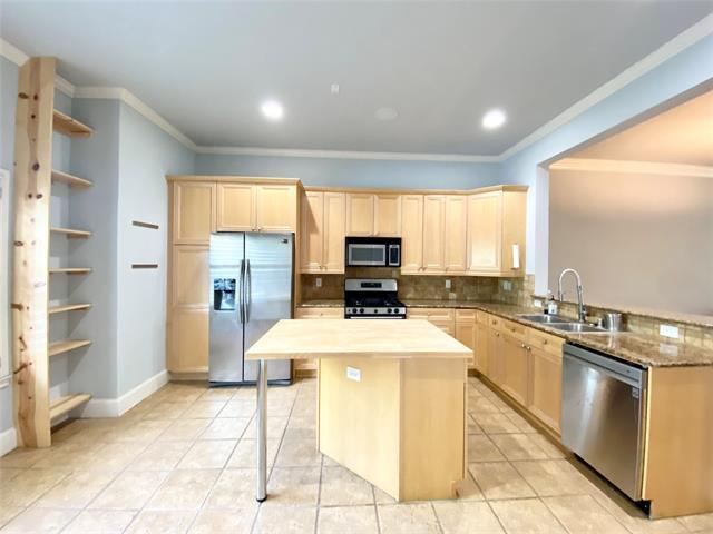 Building Photo - 1430 Pecos St