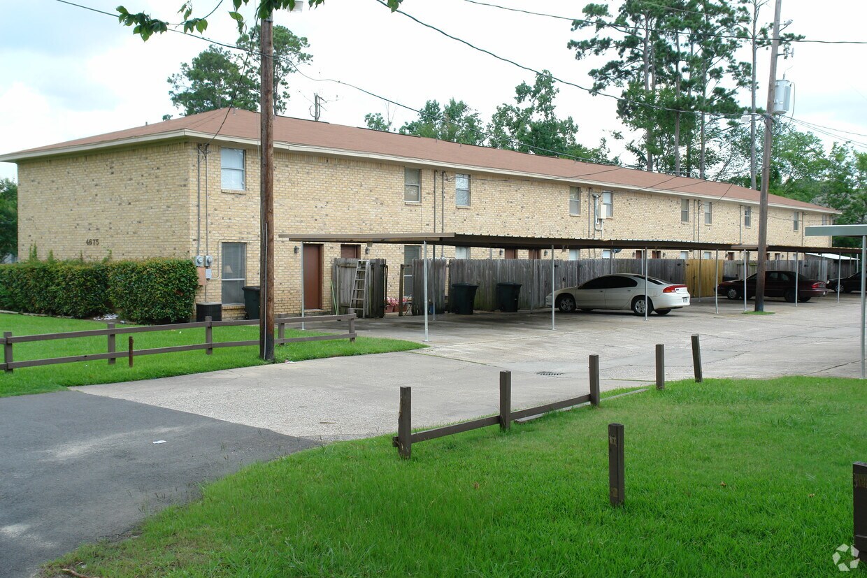 Foto del edificio - Collier Square Townhomes