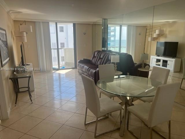 Building Photo - 4301 Collins Ave