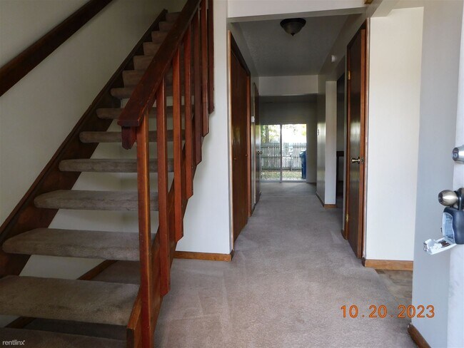 Building Photo - 3 br, 2.5 bath Townhome - 5629 Old Guard Cres