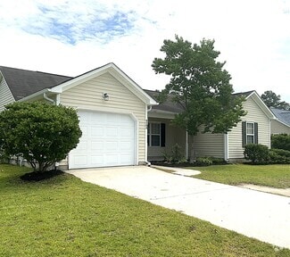 Building Photo - 9504 Huckabee Dr NE