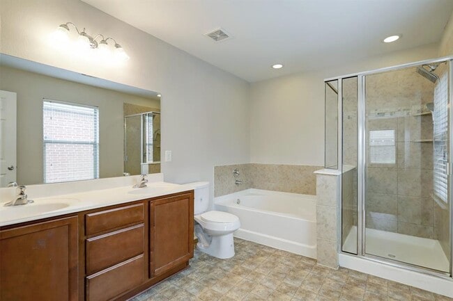 Building Photo - 22418 Bellwick Ridge Ln