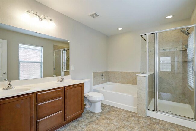 Foto del edificio - 22418 Bellwick Ridge Ln