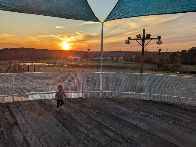 Foto del edificio - 526 Allen Dr