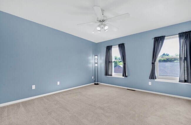 Foto del edificio - 1223 Rivercrest Dr