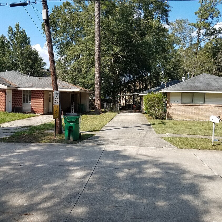 Primary Photo - 1214 Cousin St