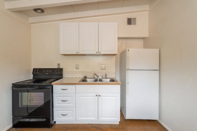 Foto del edificio - 428 N Norris Ave