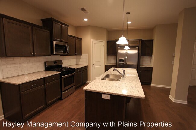 Foto del edificio - 5 br, 3 bath House - 1006 Dunkirk Circle