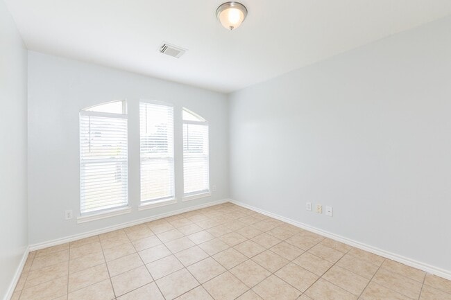 Foto del edificio - 7615 Greenwood Point Dr