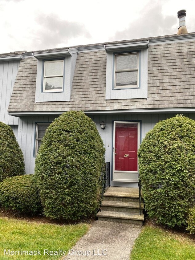 2 br, 1.5 bath House 10 Bluestone Drive House for Rent in Nashua, NH