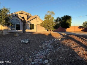 Building Photo - 3069 N 87th Pl