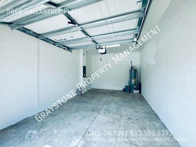 Foto del edificio - 8869 Gallantree Pl