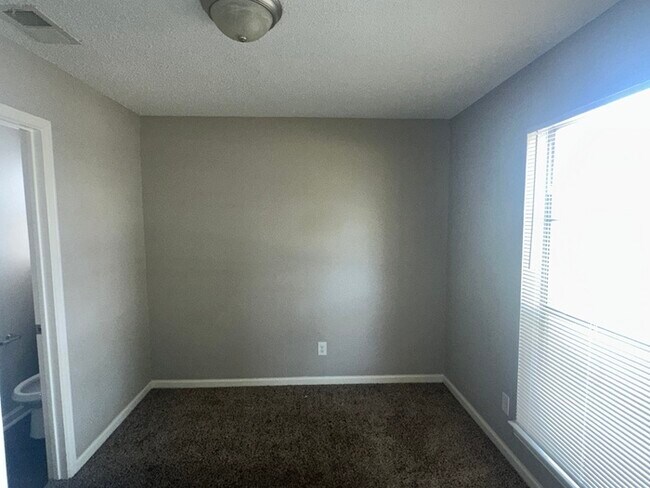 Building Photo - 10035 Shayna Dr. Dallas, TX 75217