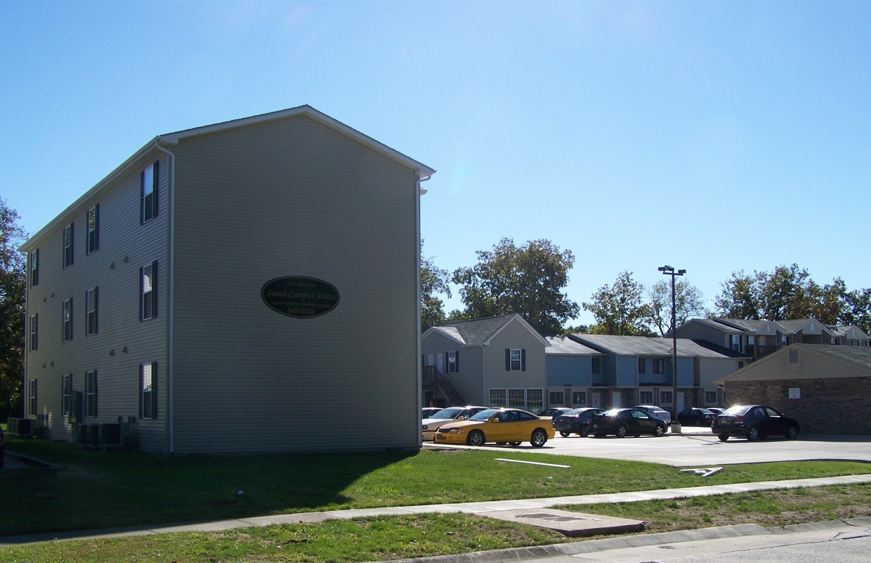 Primary Photo - 2409 8th St