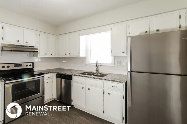 Building Photo - 6610 NW Graden Rd